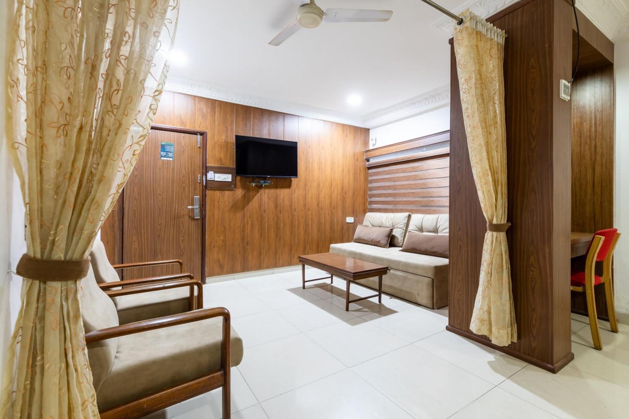 Hotel Kalinga Indore Exterior photo