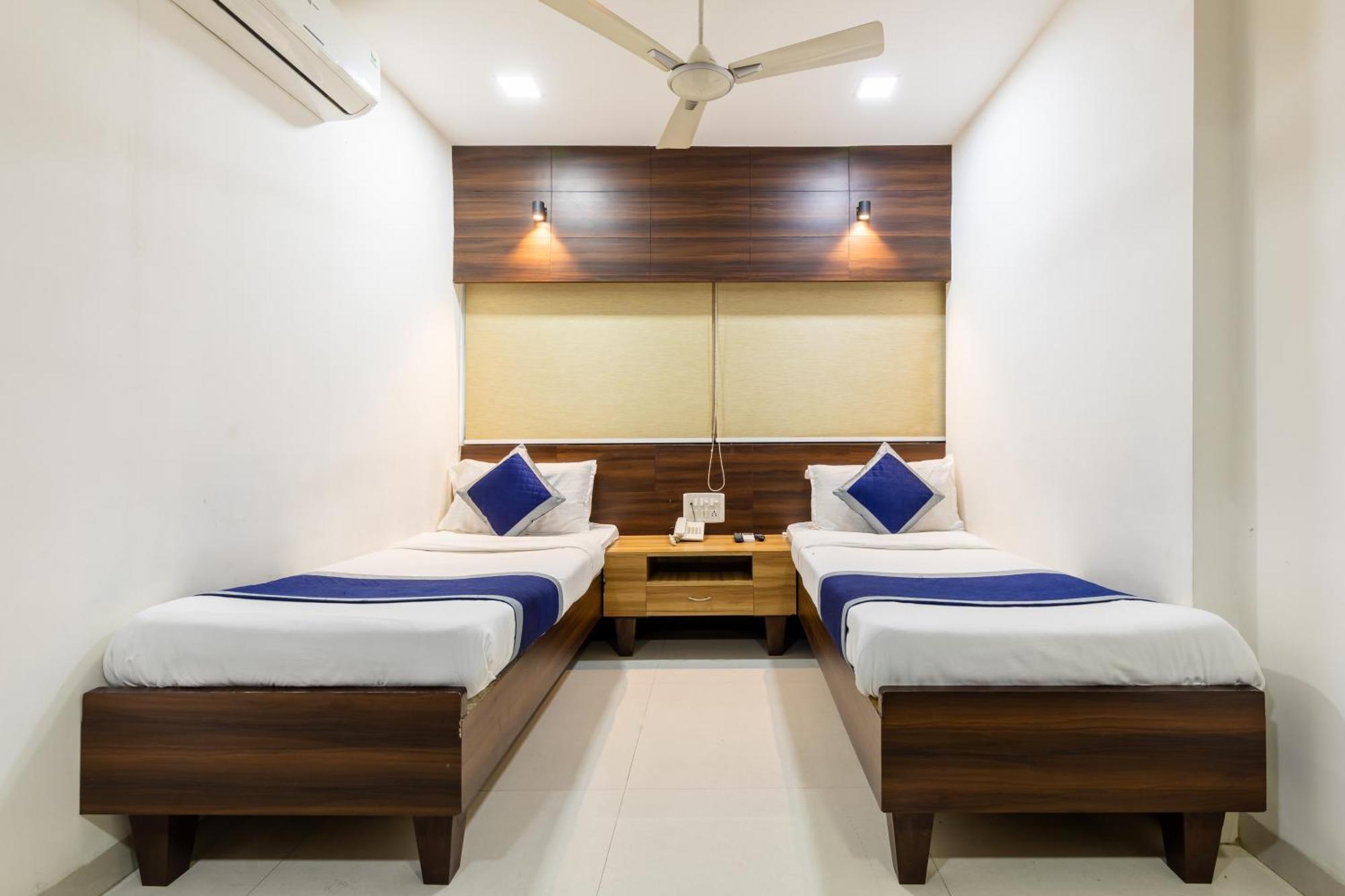 Hotel Kalinga Indore Exterior photo
